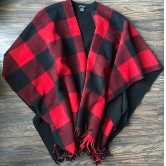 Poncho/Shawl/Cape - Picture 1 of 2